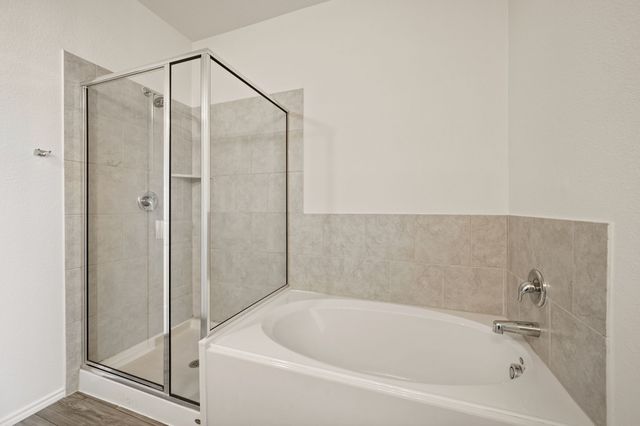 813 Amberwood Court, Fort Worth, TX 76052