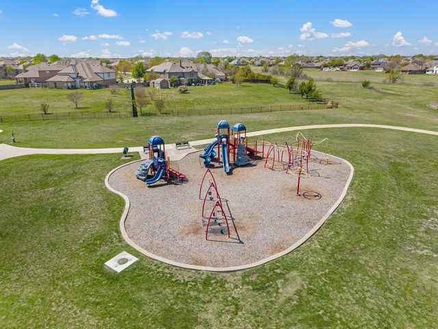 813 Amberwood Court, Fort Worth, TX 76052