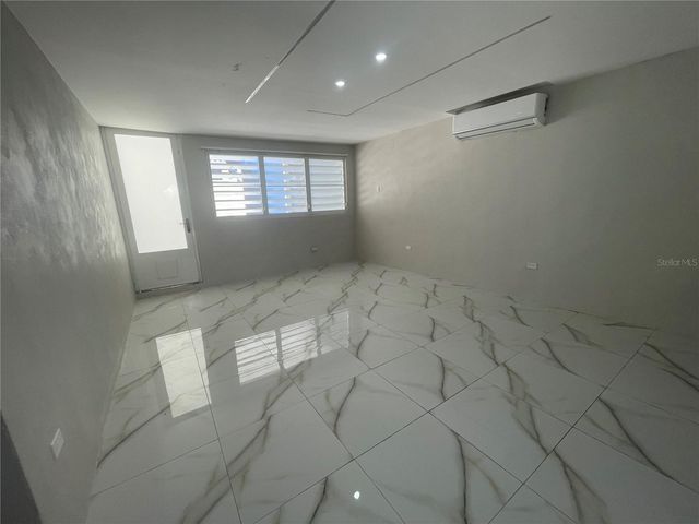 K-22 Calle 10 URB. LOMA ALTA, Carolina, PR 00987