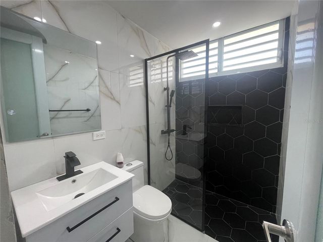 K-22 Calle 10 URB. LOMA ALTA, Carolina, PR 00987