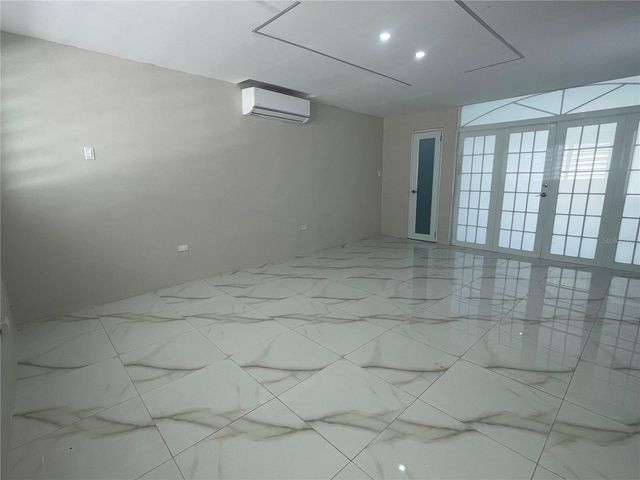 K-22 Calle 10 URB. LOMA ALTA, Carolina, PR 00987