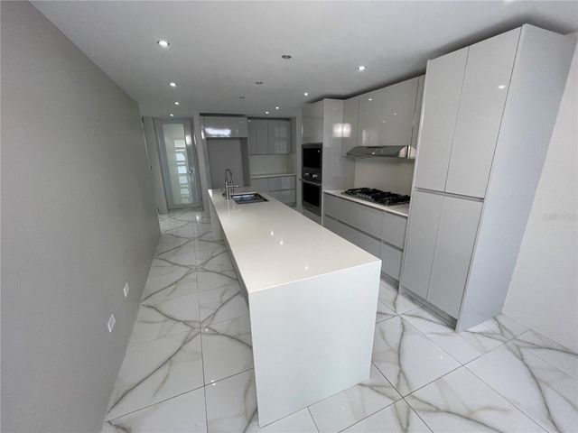 K-22 Calle 10 URB. LOMA ALTA, Carolina, PR 00987