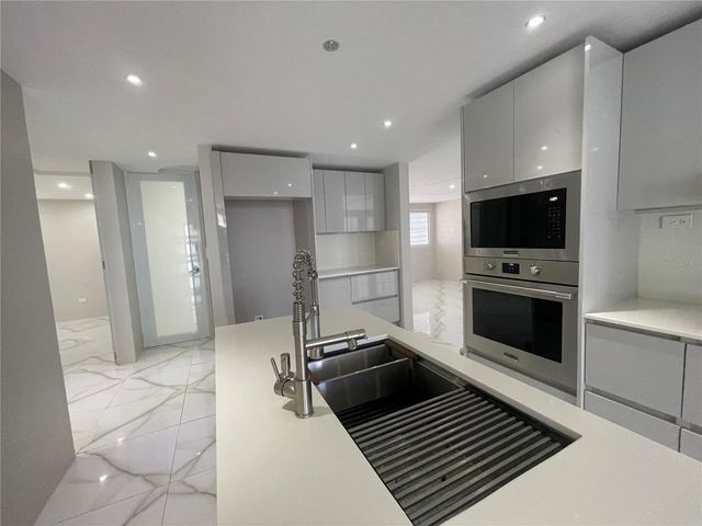 K-22 Calle 10 URB. LOMA ALTA, Carolina, PR 00987