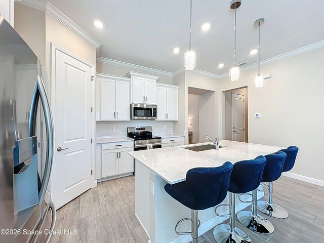 821 Antibes Court NW, Palm Bay, FL 32907