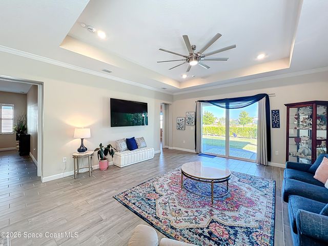 821 Antibes Court NW, Palm Bay, FL 32907