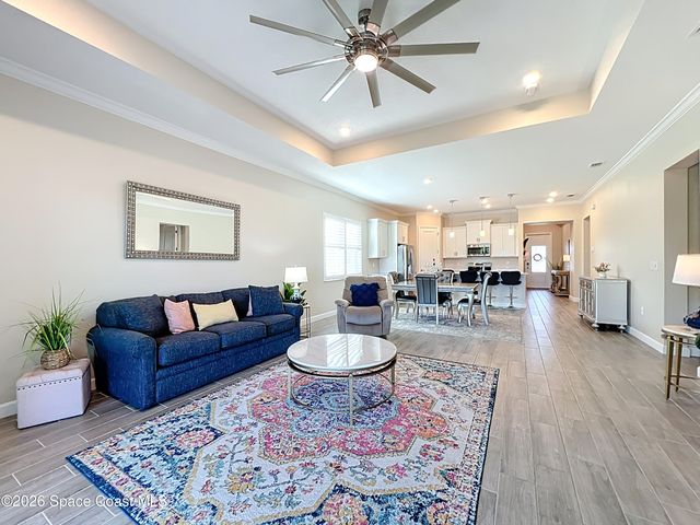 821 Antibes Court NW, Palm Bay, FL 32907