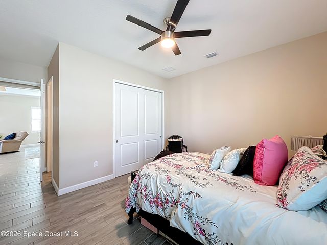 821 Antibes Court NW, Palm Bay, FL 32907