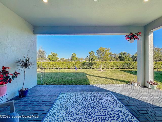 821 Antibes Court NW, Palm Bay, FL 32907