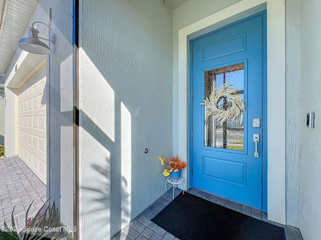 821 Antibes Court NW, Palm Bay, FL 32907