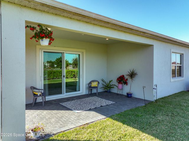 821 Antibes Court NW, Palm Bay, FL 32907