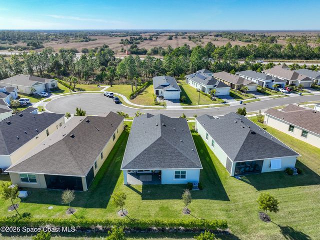 821 Antibes Court NW, Palm Bay, FL 32907