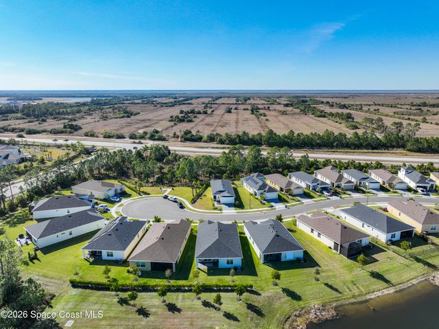 821 Antibes Court NW, Palm Bay, FL 32907