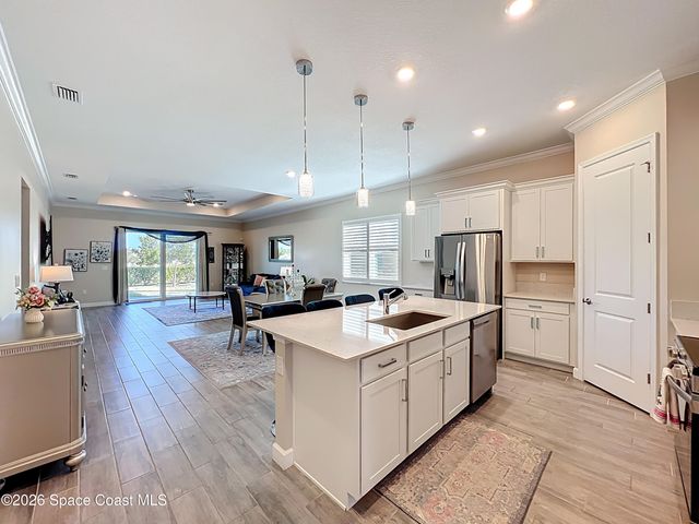 821 Antibes Court NW, Palm Bay, FL 32907