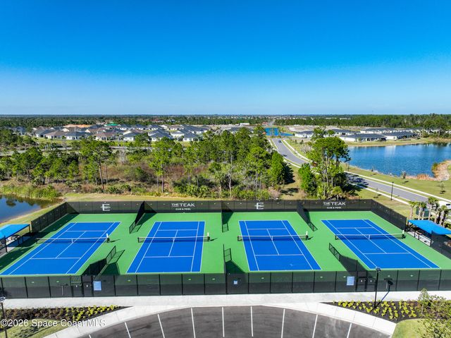 821 Antibes Court NW, Palm Bay, FL 32907