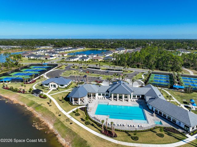 821 Antibes Court NW, Palm Bay, FL 32907