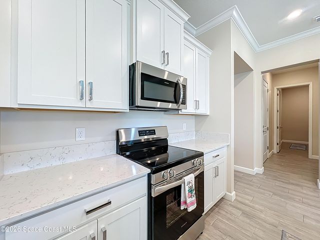 821 Antibes Court NW, Palm Bay, FL 32907