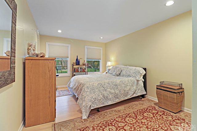 4041 Picardy Drive, Northbrook, IL 60062