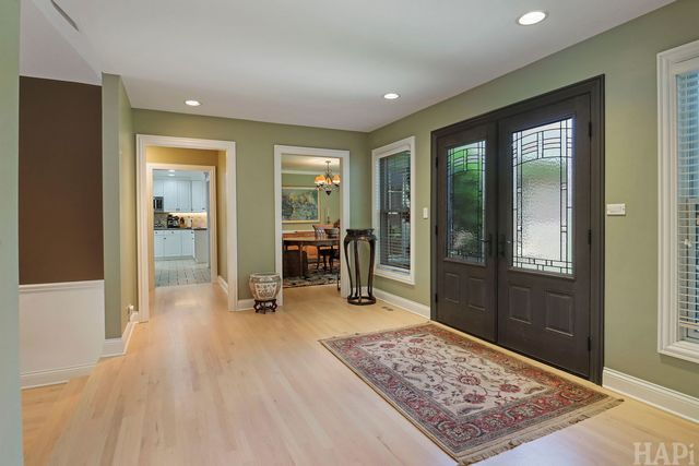 4041 Picardy Drive, Northbrook, IL 60062