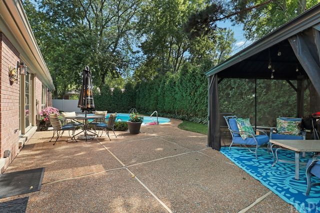 4041 Picardy Drive, Northbrook, IL 60062
