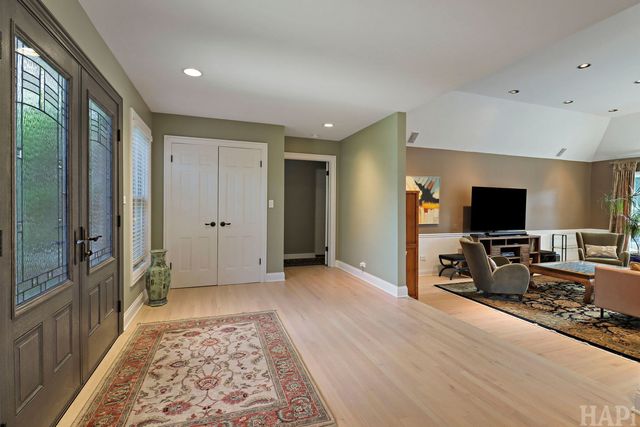 4041 Picardy Drive, Northbrook, IL 60062