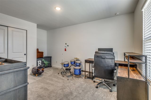 552 Brook View Drive, Van Alstyne, TX 75495