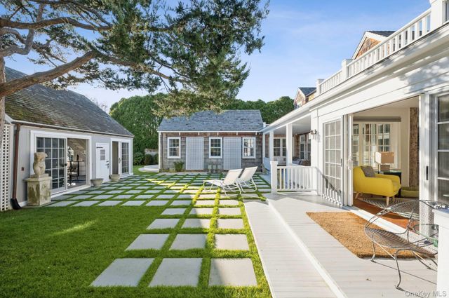 94 Post Lane, Southampton, NY 11968