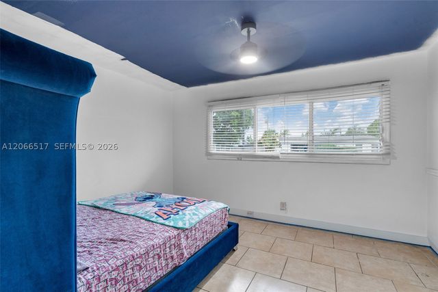 2721 NE 8th Ave, Pompano Beach, FL 33064