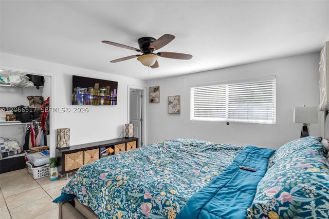 2721 NE 8th Ave, Pompano Beach, FL 33064