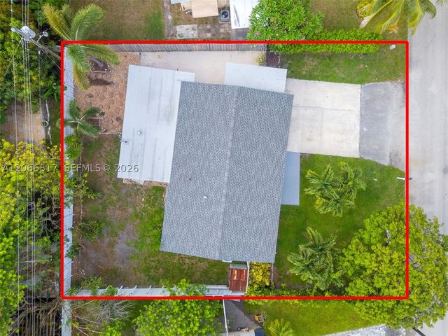 2721 NE 8th Ave, Pompano Beach, FL 33064