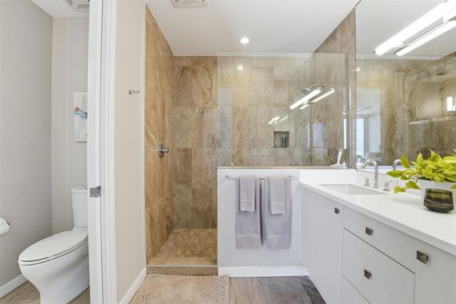 1350 5TH STREET 402, Sarasota, FL 34236