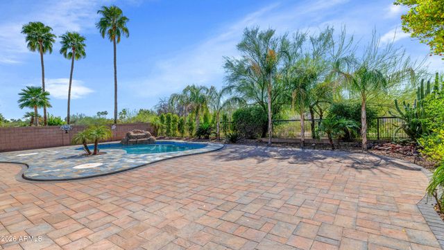 1331 W BECK Lane, Phoenix, AZ 85023