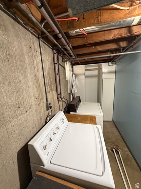 Image 19 of property listing at 909 EVERGREEN DR, Logan, UT 84321