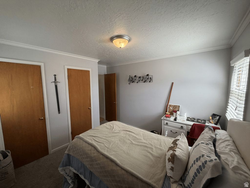 Image 7 of property listing at 909 EVERGREEN DR, Logan, UT 84321