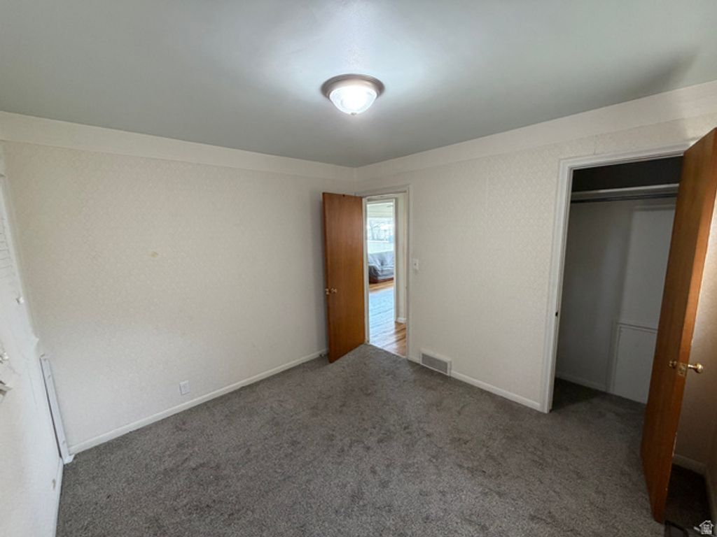 Image 8 of property listing at 909 EVERGREEN DR, Logan, UT 84321