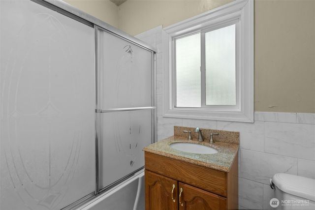 2010 NE 54th Street, Seattle, WA 98105