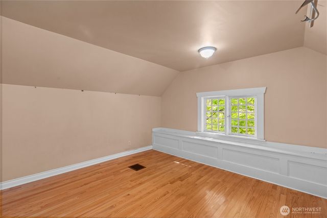 2010 NE 54th Street, Seattle, WA 98105