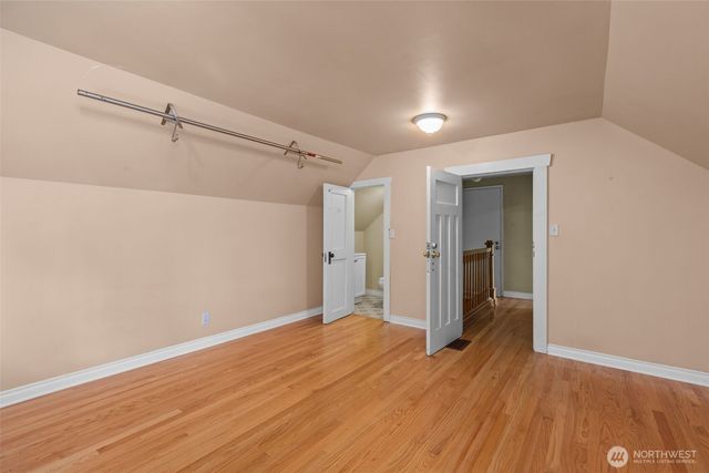 2010 NE 54th Street, Seattle, WA 98105