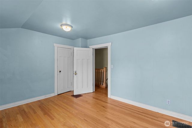 2010 NE 54th Street, Seattle, WA 98105