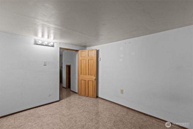2010 NE 54th Street, Seattle, WA 98105