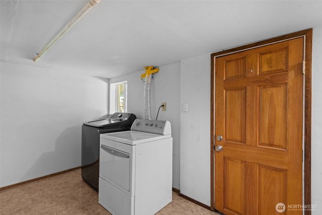 2010 NE 54th Street, Seattle, WA 98105
