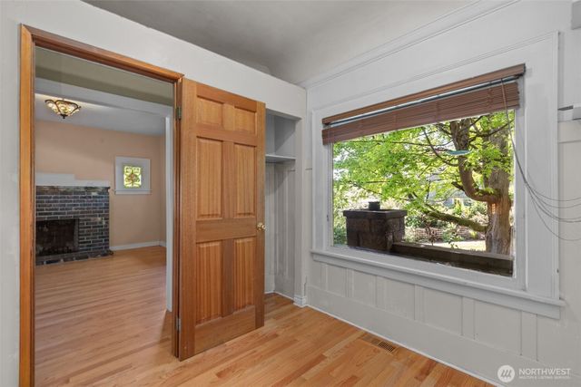 2010 NE 54th Street, Seattle, WA 98105