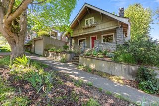 2010 NE 54th Street, Seattle, WA 98105