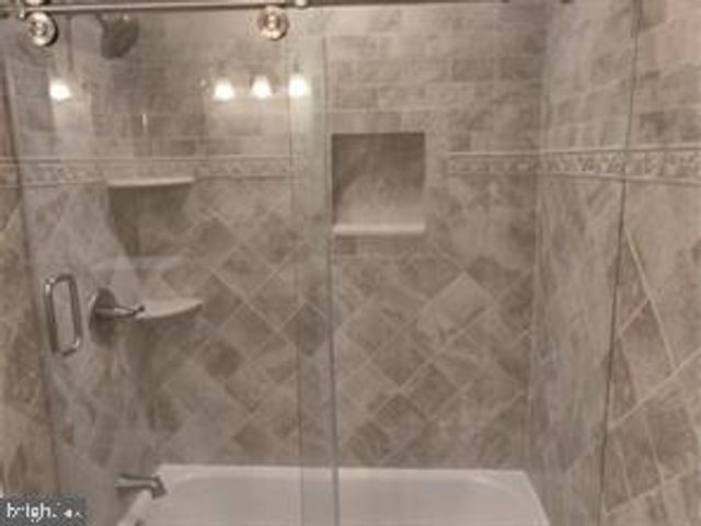 26 S STRAWBERRY ST, Philadelphia, PA 19106