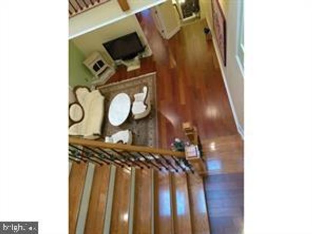 26 S STRAWBERRY ST, Philadelphia, PA 19106