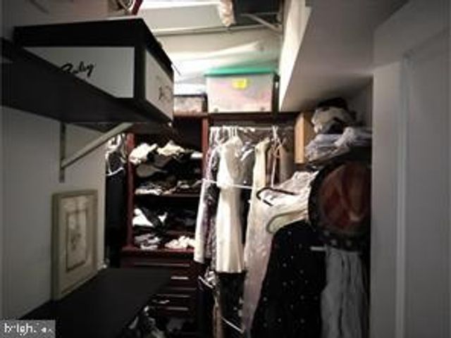 26 S STRAWBERRY ST, Philadelphia, PA 19106