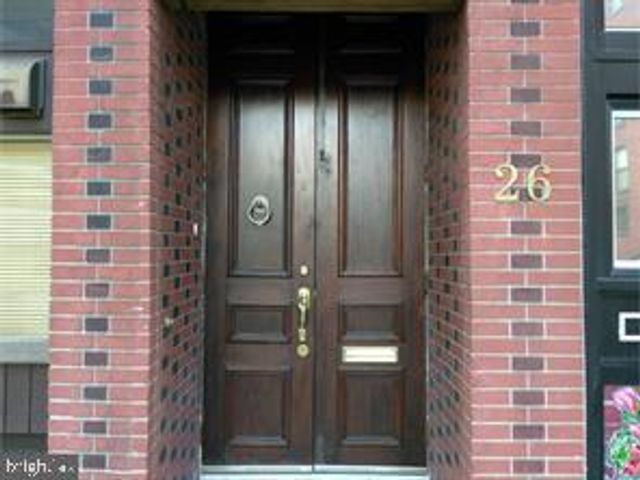 26 S STRAWBERRY ST, Philadelphia, PA 19106