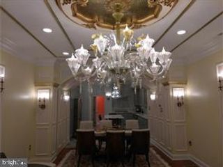 26 S STRAWBERRY ST, Philadelphia, PA 19106