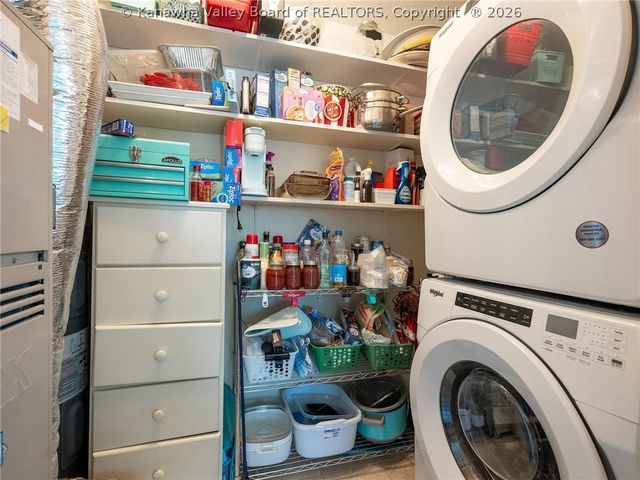 521 Dudding Avenue, Hurricane, WV 25526