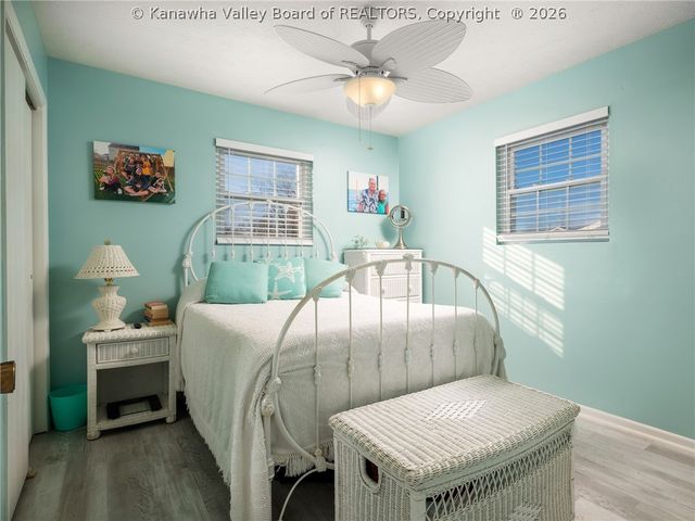 521 Dudding Avenue, Hurricane, WV 25526