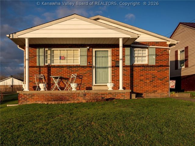 521 Dudding Avenue, Hurricane, WV 25526